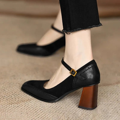 Amelia | Classic Pumps