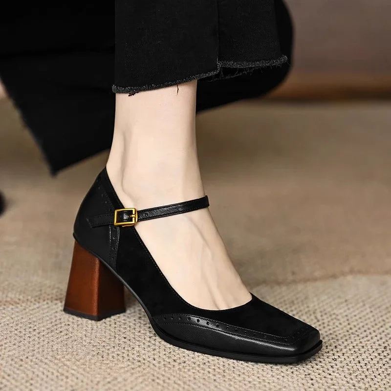 Amelia | Classic Pumps
