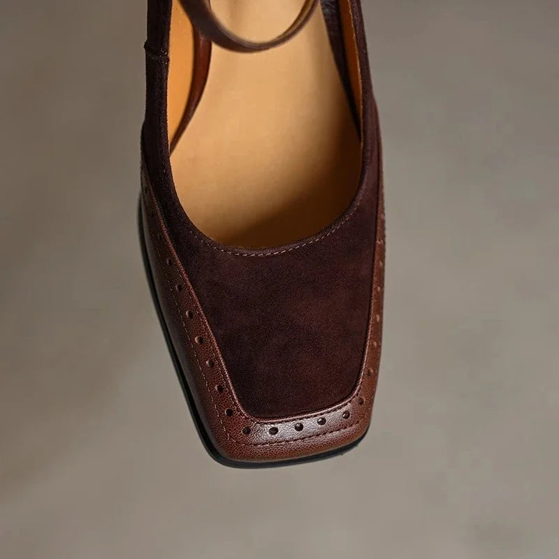 Amelia | Classic Pumps