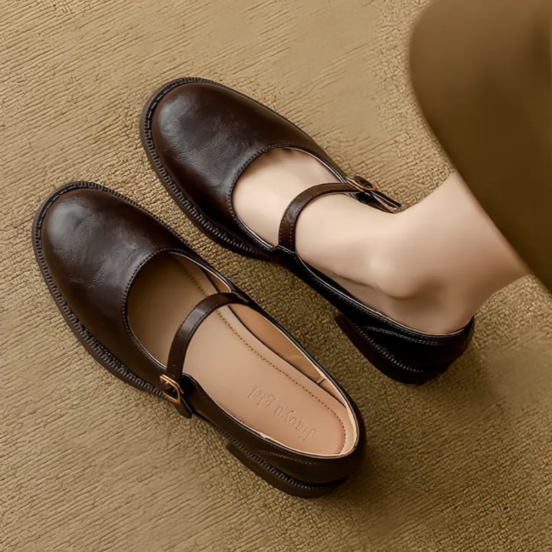 Mia | Classic Comfort Mary Janes Made of Leather