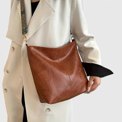 June | Elegant Handbag